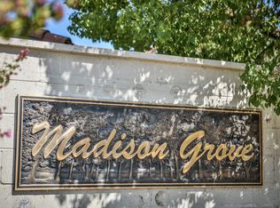 9823 Manhattan Dr, Bakersfield, CA