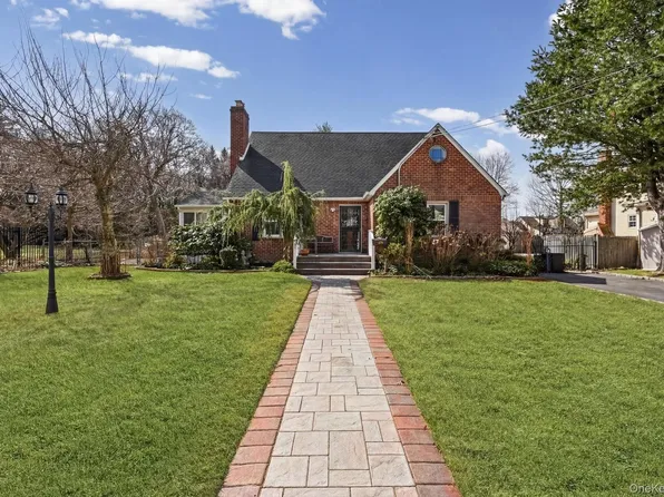 544 Birch Street, West Hempstead, NY 11552