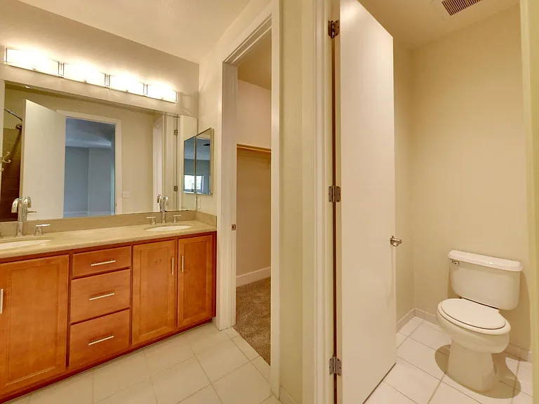 7034-7046 Santero Way Lofts — Photo 9