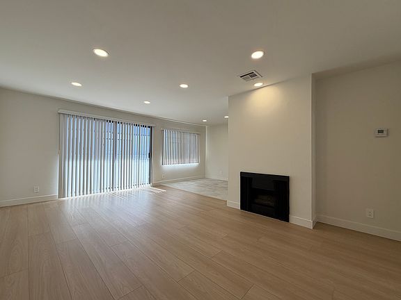 2nd image of 4727 Kester Ave #207