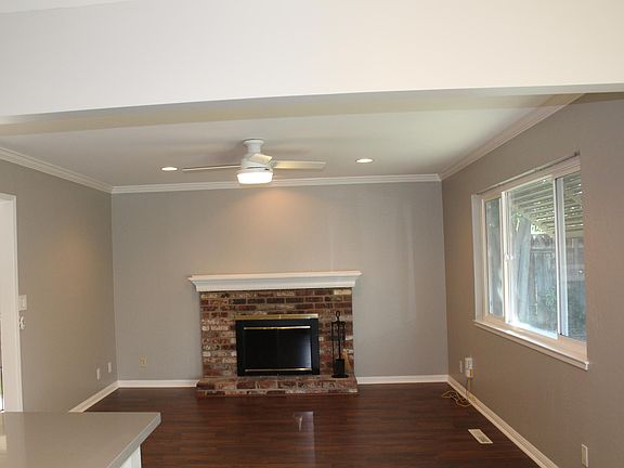 3rd image of 3419 Leigh Ave