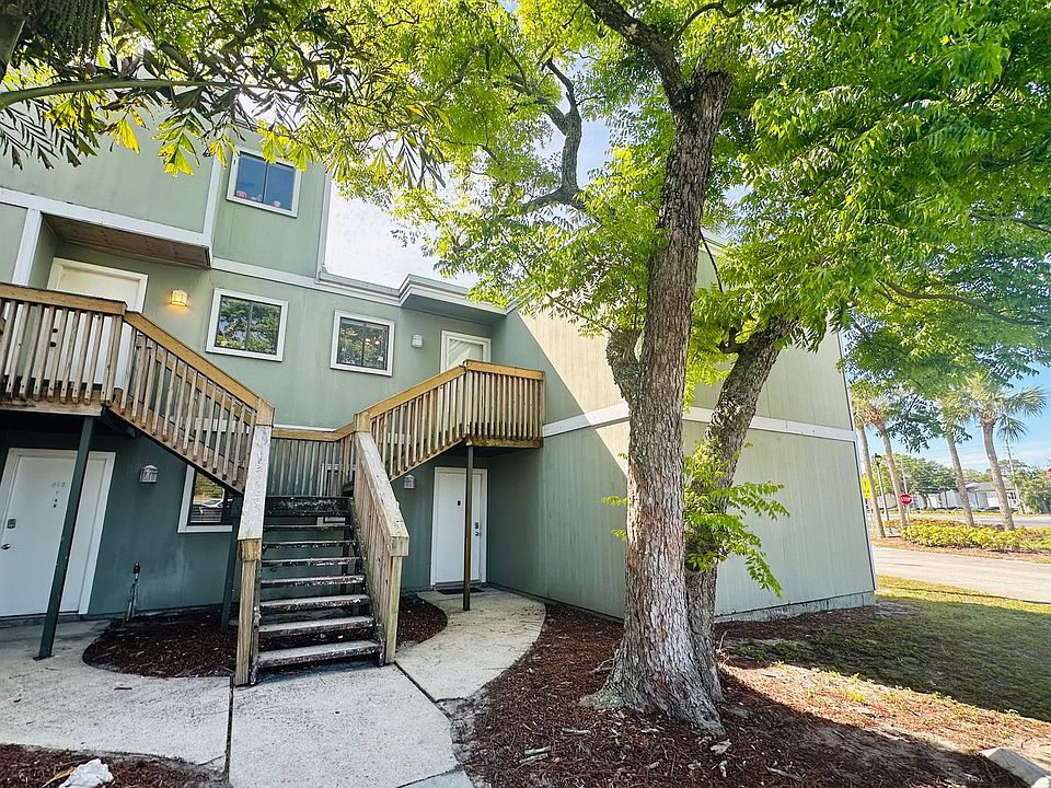 1st image of 216 Scottsdale Sq