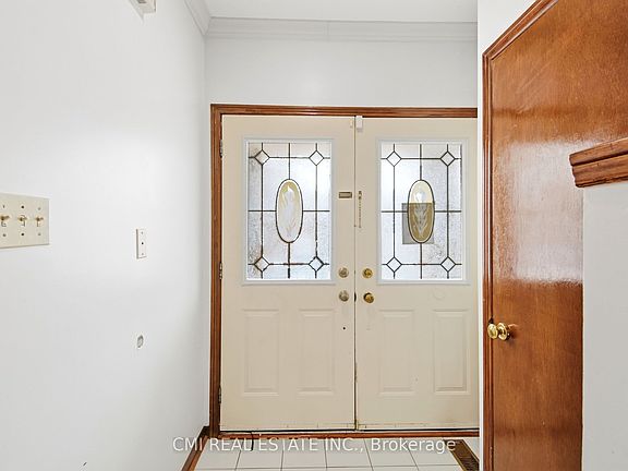 4th image of 3 Forest Point Dr