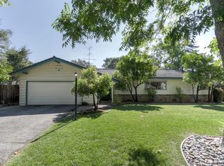 13898 Ravenwood Dr, Saratoga, CA 95070
