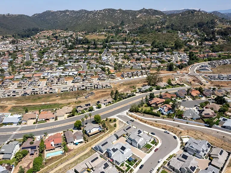 2016 Julie Dawn Pl — Photo 30