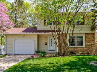 806 Arizona Ave, Ames, IA 50014