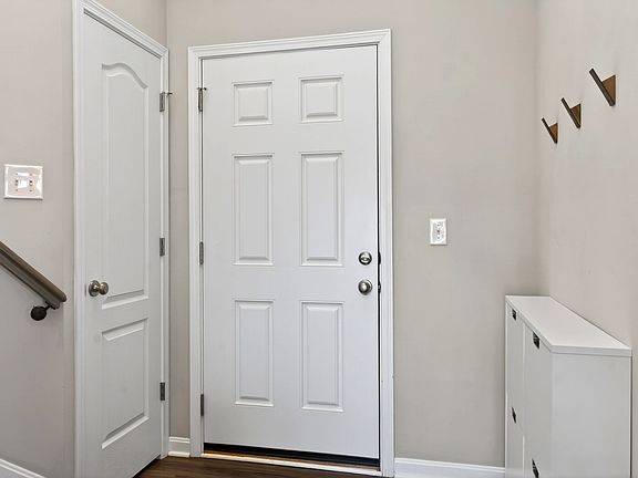 5th image of 3101 Buckthorn Way
