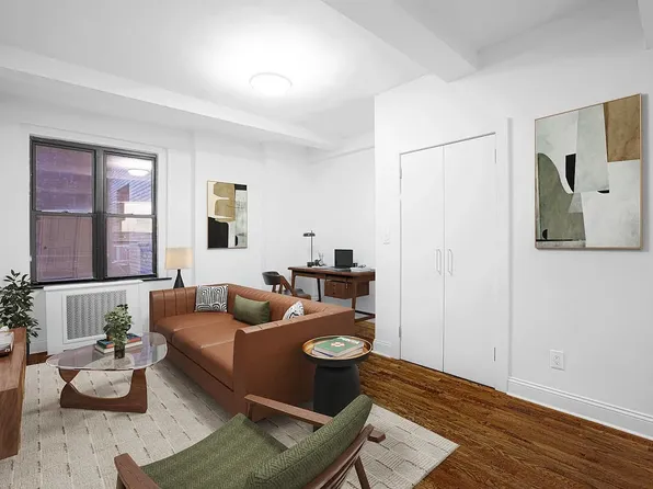 208 W 23rd St, New York, NY