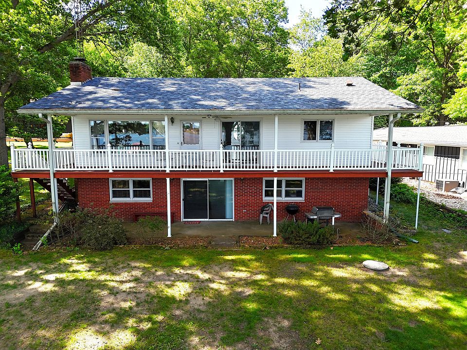 1st image of 50180 Adams Dr
