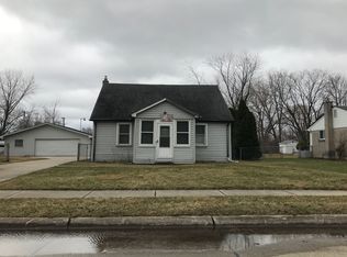 19974 Wallace St, Roseville, MI 48066