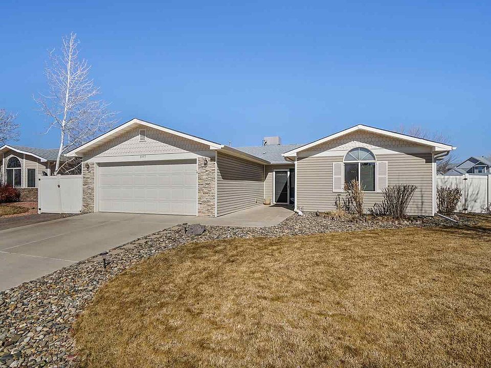 1st image of 645 Longs Peak Dr