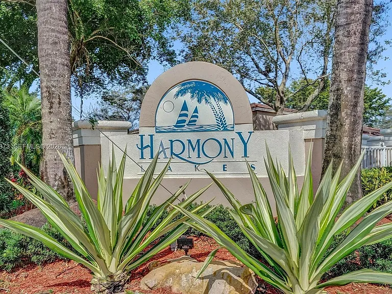 1726 SW 110th Ter — Photo 50