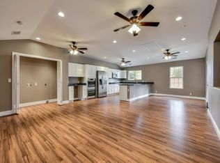 406 Golden Oaks Dr, Georgetown, TX 78628