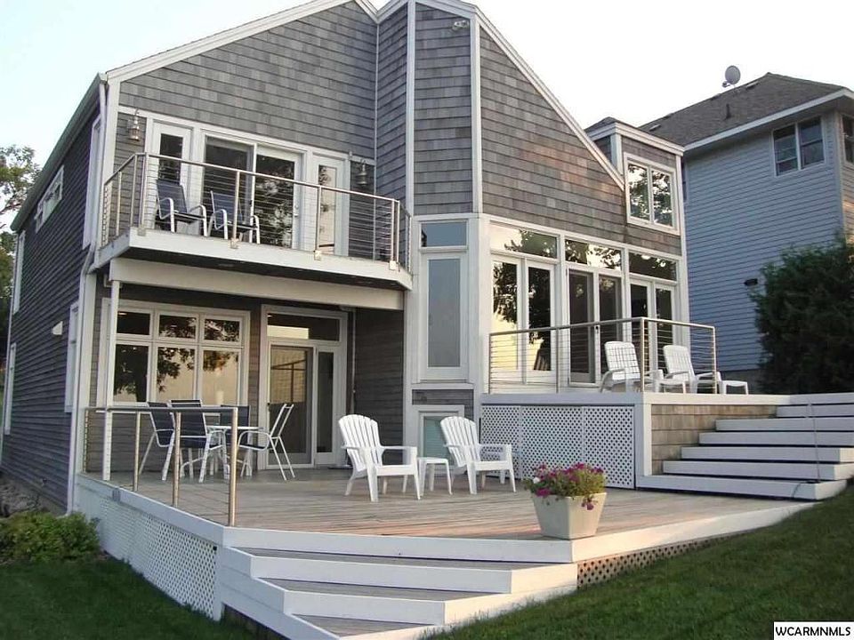 1st image of 351 Lake Ave S