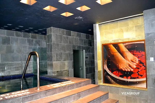 Rented by Viza Group, Inc | media 24