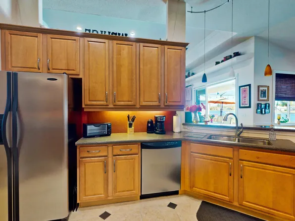 830 Sarina Terrace SW, Vero Beach, FL 32968