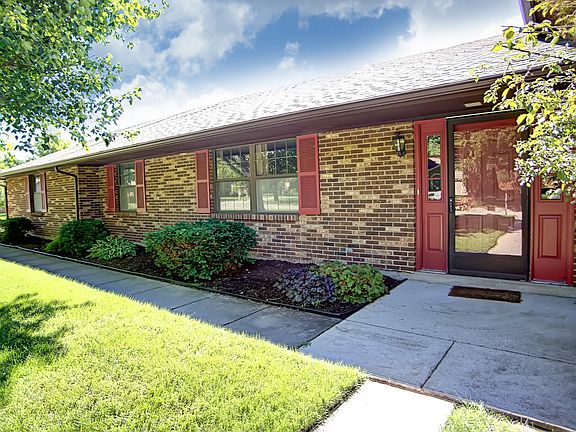 2nd image of 9073 Academy View Ct