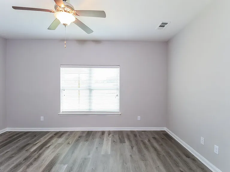 900 Princewood Dr — Photo 13