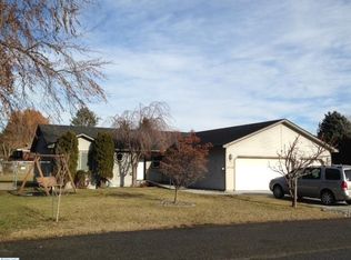 3113 W Wilcox Dr, Pasco, WA 99301