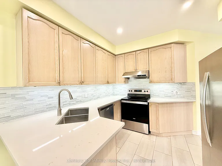 1171 Springbank Dr — Photo 9