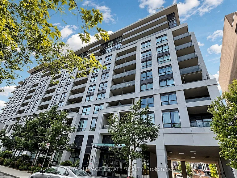 8 Trent Ave #504 — Photo 2