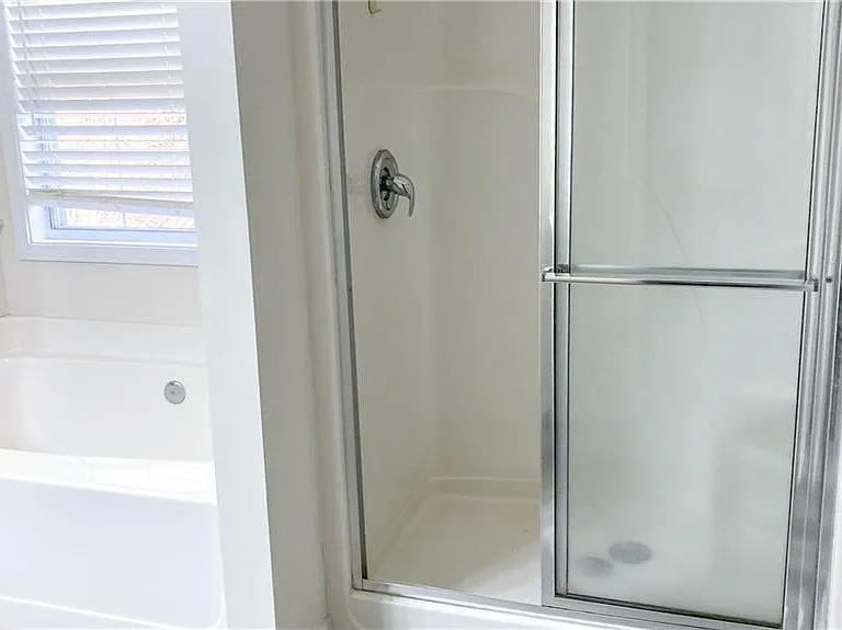 570 Sterling Pointe Ct — Photo 23