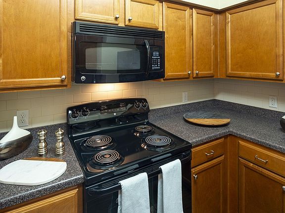 5th image of 7800 N Sam Houston Pkwy E APT 5205
