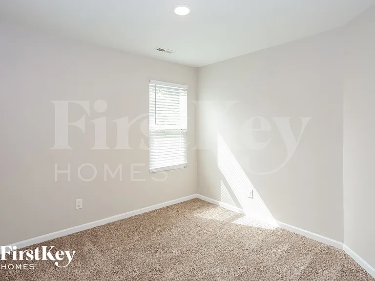5212 Raspberry Knoll Dr — Photo 12