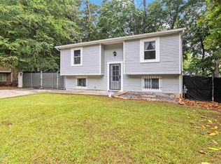 2100 Scarbrough Rd, Stone Mountain, GA 30088