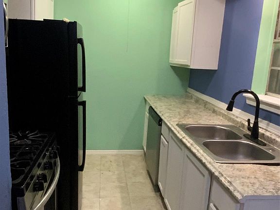 5th image of 16927 Blairwood Dr