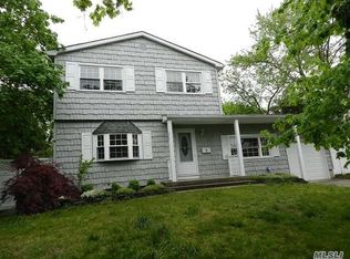 17 Edwin Ave, Patchogue, NY 11772
