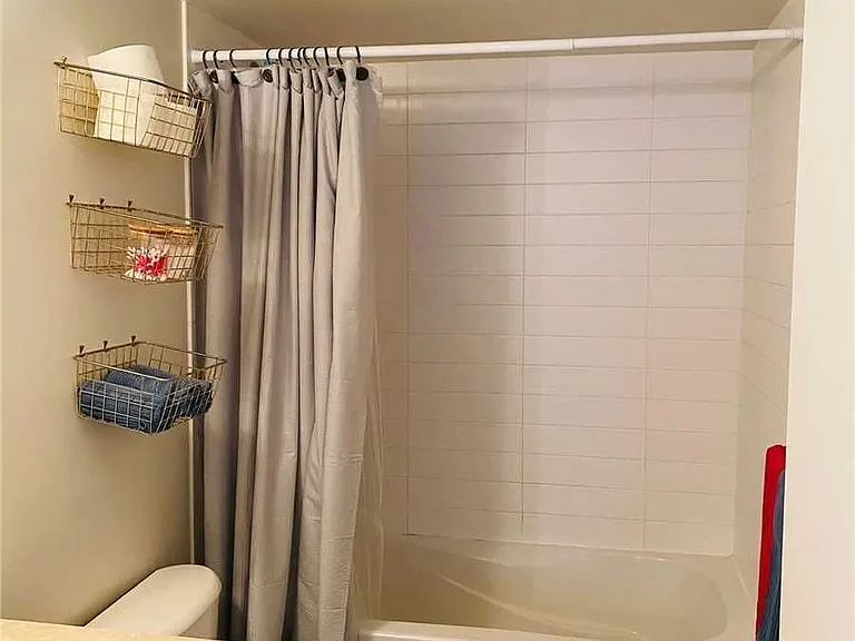 126 Simcoe St #307 — Photo 5