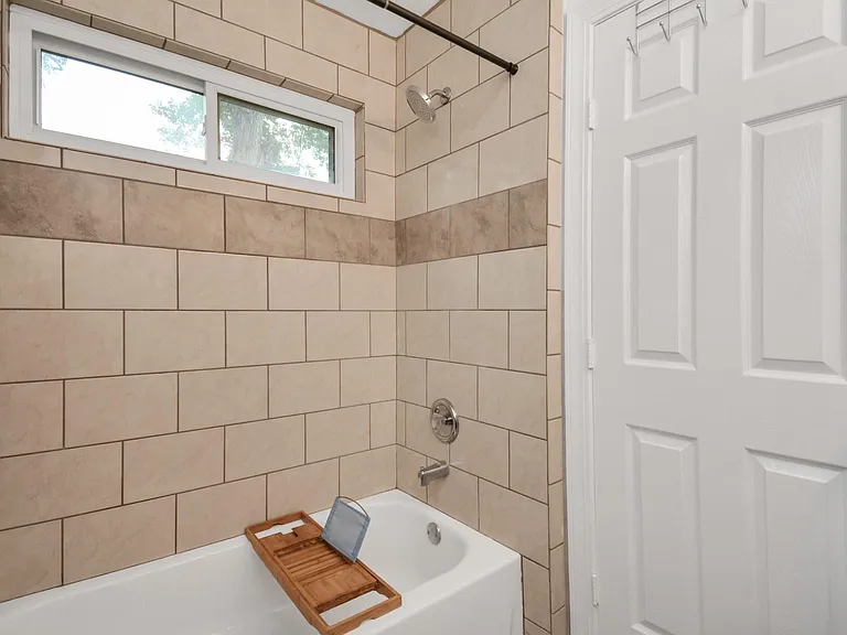 7830 Pardee St — Photo 21