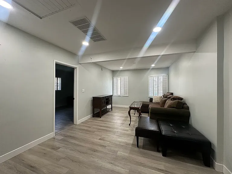 1320 S 5th Ave #A — Photo 1