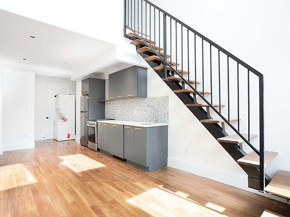 3rd image of 299 Chauncey St #116