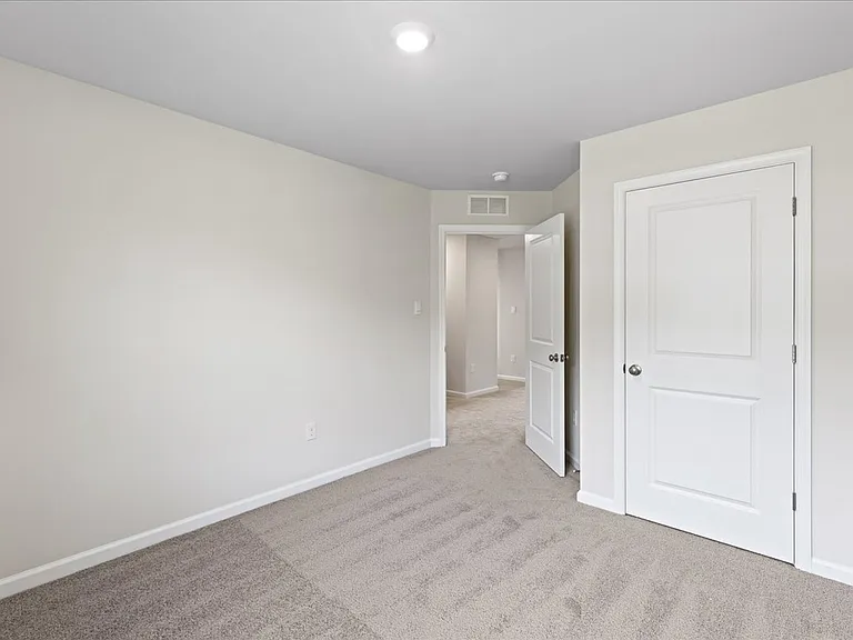 113 Malibu Dr — Photo 19