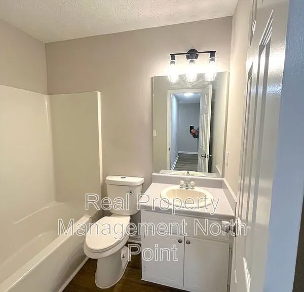 5843 Summerglen Ln — Photo 18
