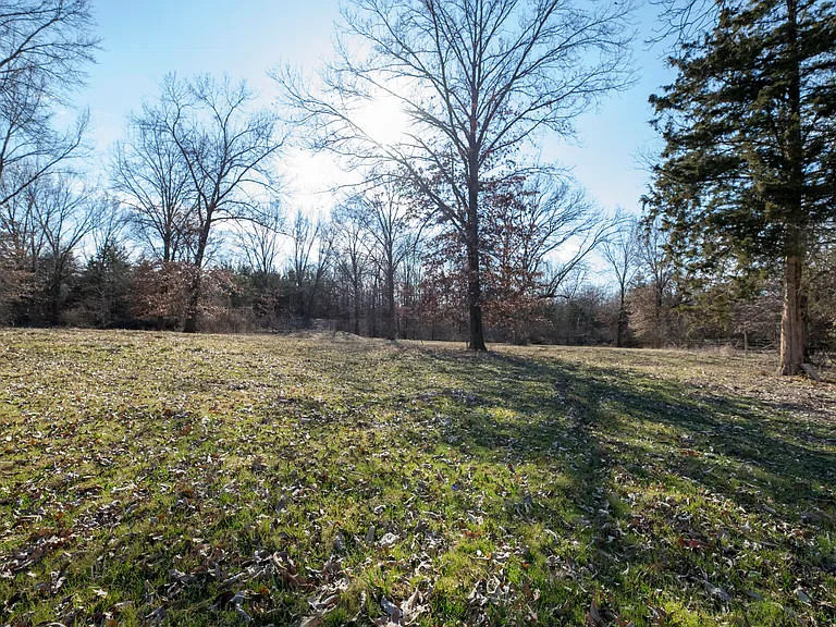 7900 E Saint Charles Rd — Photo 26