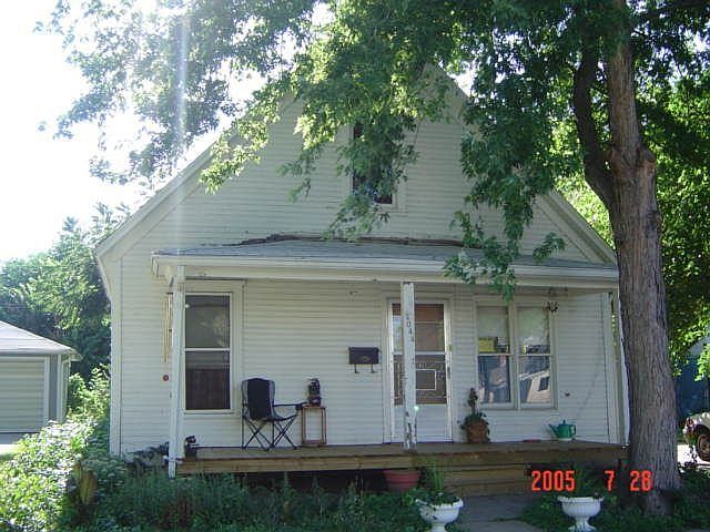 2044 s 19th