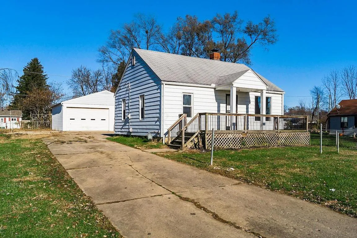 2286 Vadis St photo 1