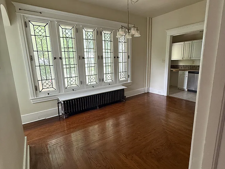 2110 W Walnut St #B — Photo 9