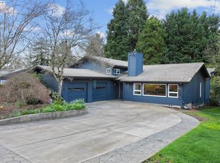 8570 SW Milon Ln, Portland, OR 97225