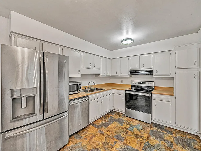 5260 Crossbow Cir #7D — Photo 9