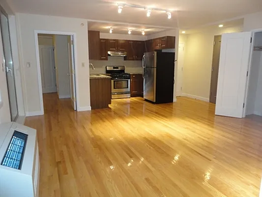 Rented by Urban Realty NYC | media 21