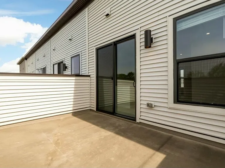 5608 Alpha Ridge Ave — Photo 2