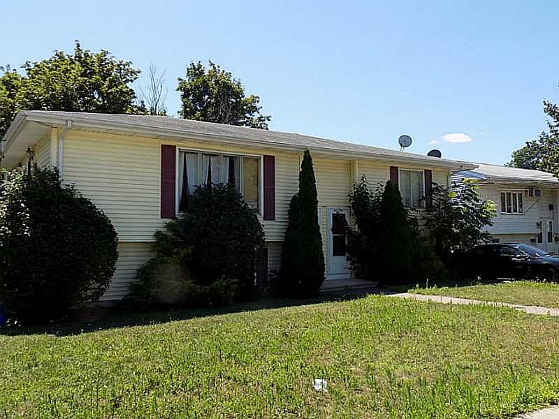 1st image of 497 Farmington Ave