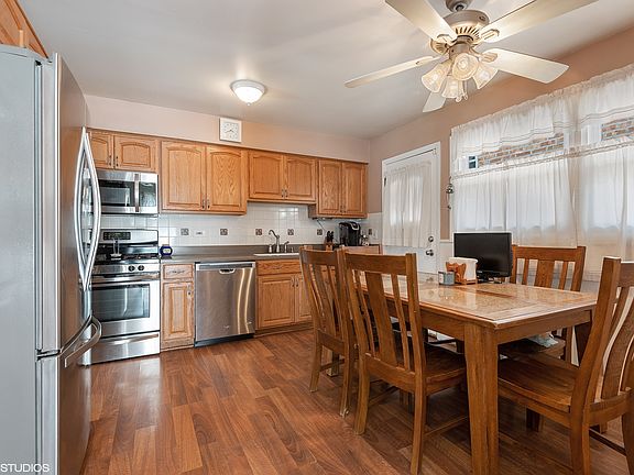 5th image of 8241 Crawford Ave