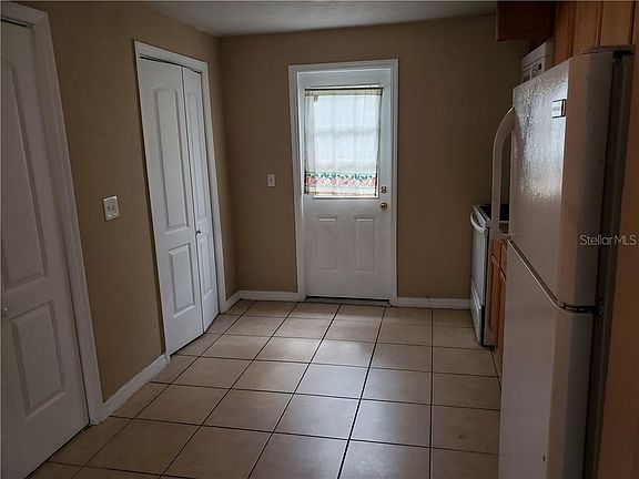 3rd image of 4215 E Sandalwood Cir