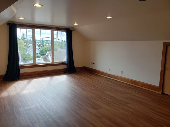 3105-3109 NE Broadway St #3105