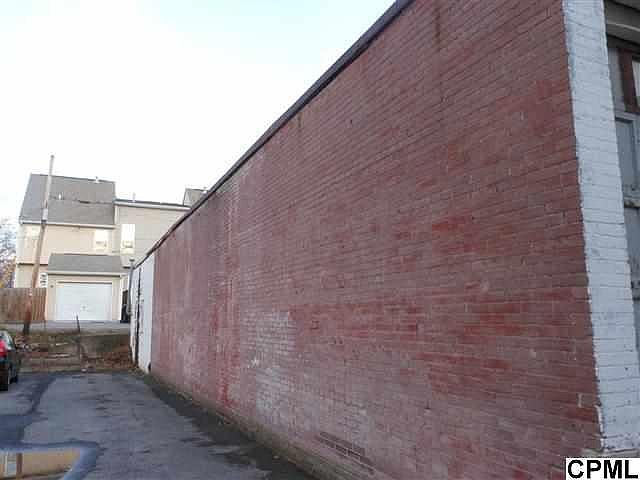 2nd image of 1727 Susquehanna St